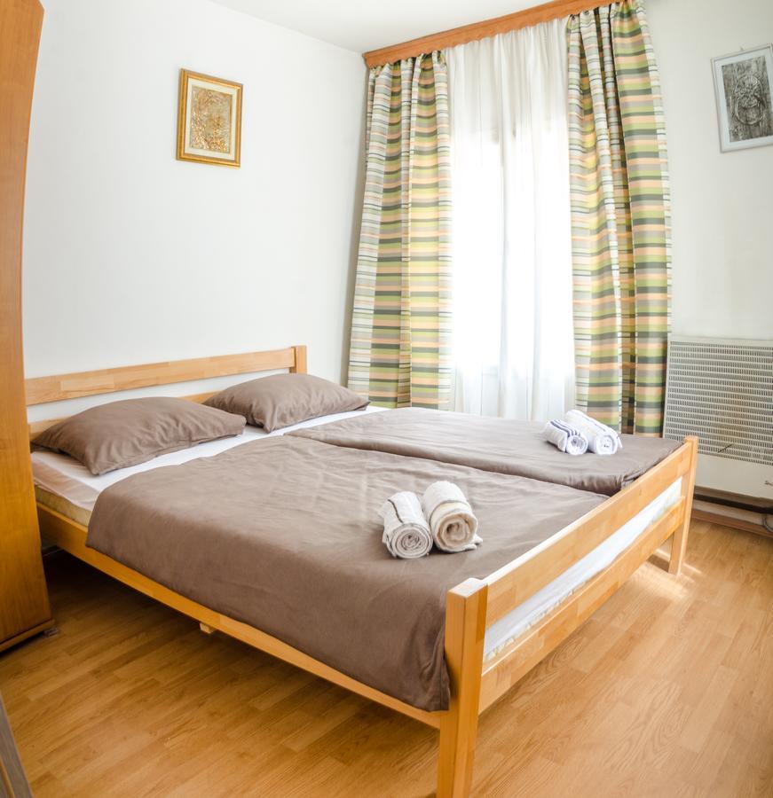 סראייבו Guesthouse Unique מראה חיצוני תמונה